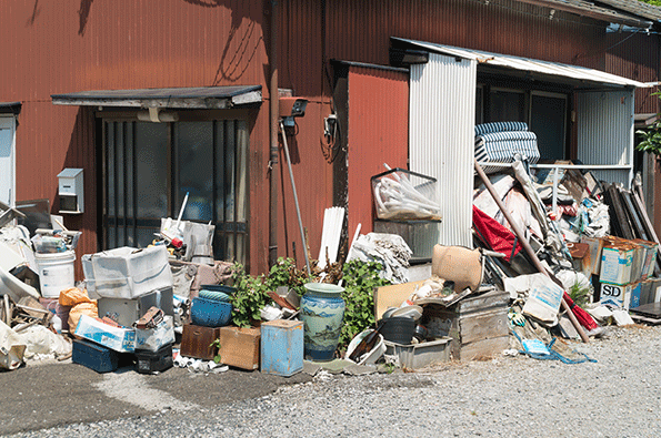 事故物件・ゴミ屋敷・工業地域にある物件…売れにくい不動産でお悩みの方へ