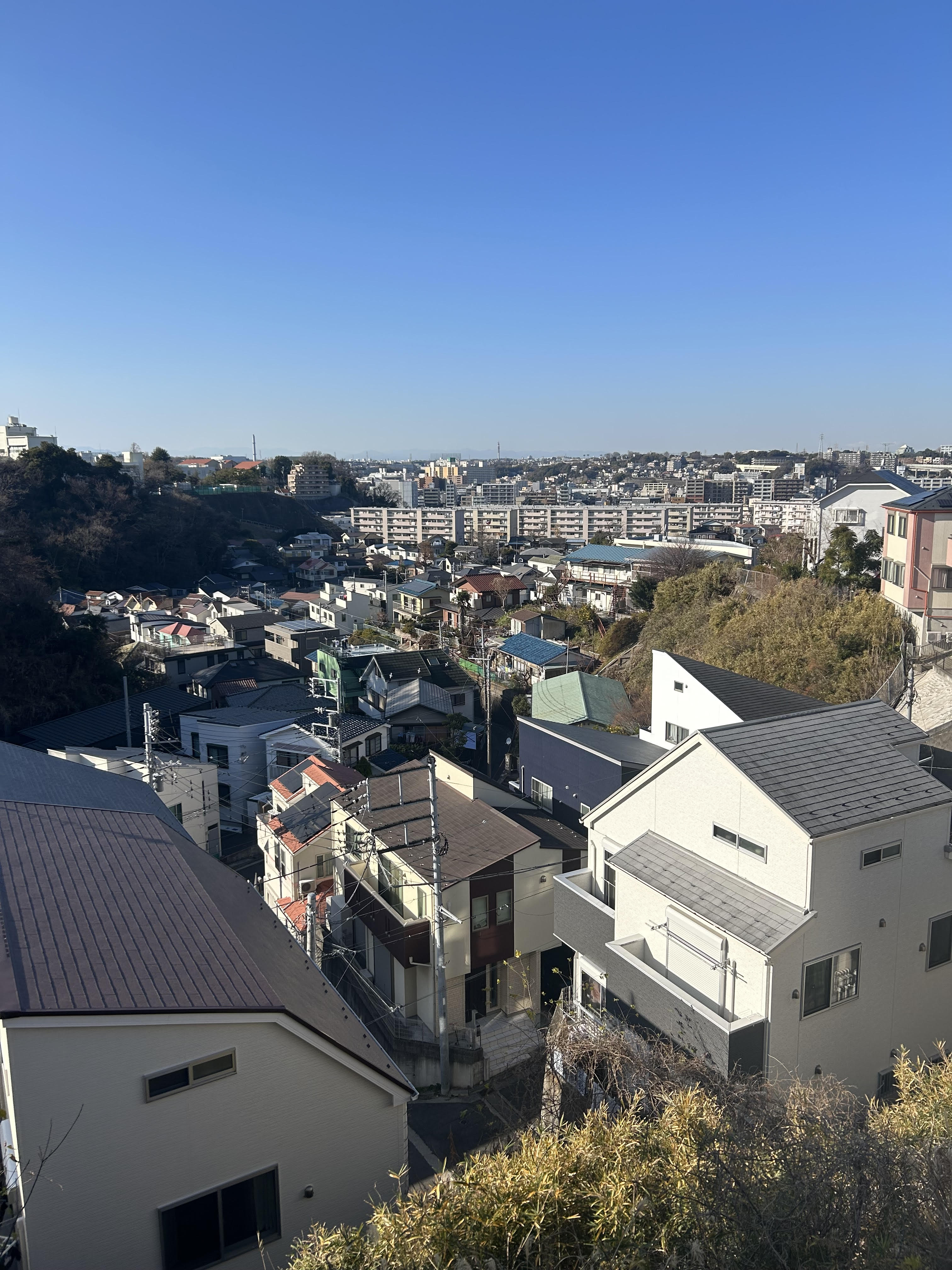 【横浜市の空家】坂の上の物件や擁壁を持った物件の売却相談